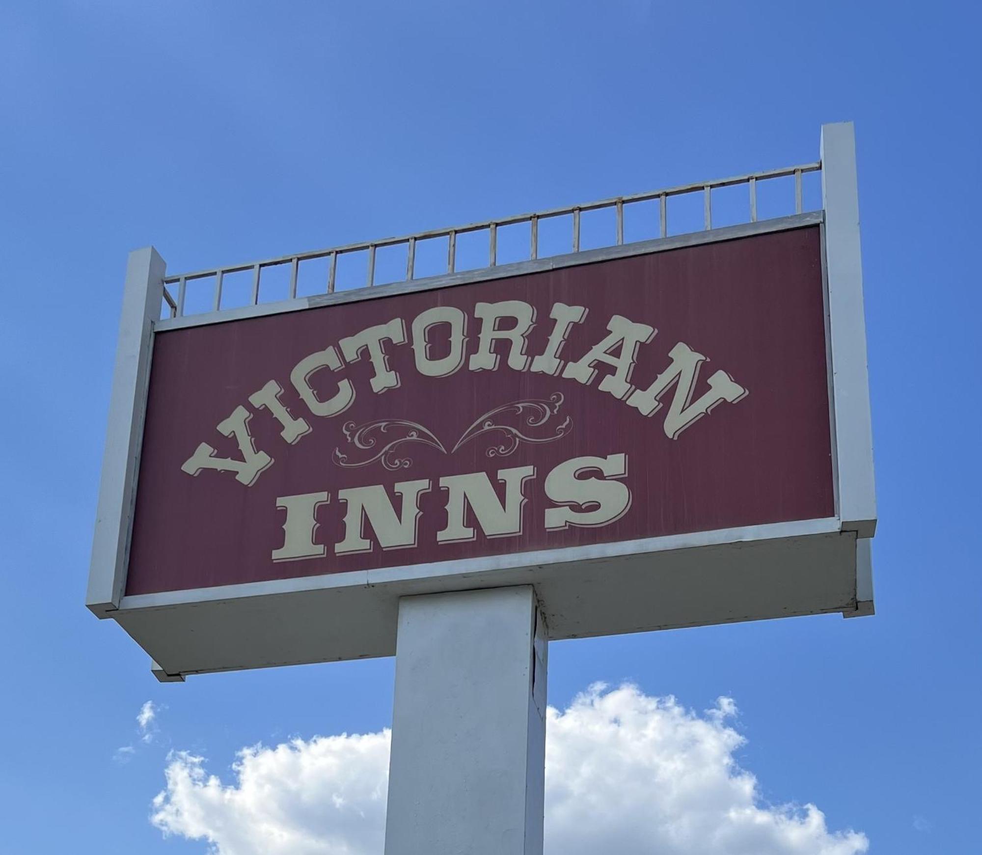 Victorian Inn Cleveland Exterior photo
